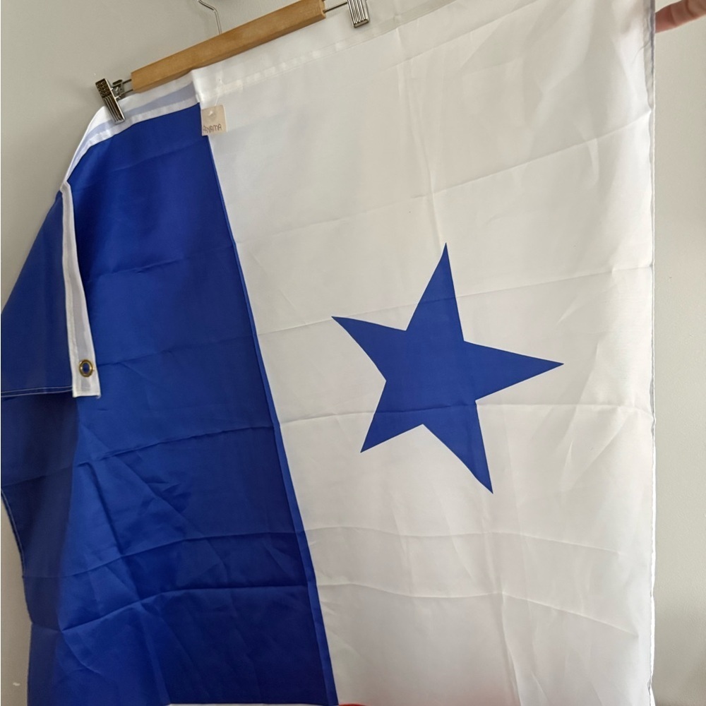Panama National Flag with Grommets Red White Blue Outdoor Indoor Display - Picture 2 of 4